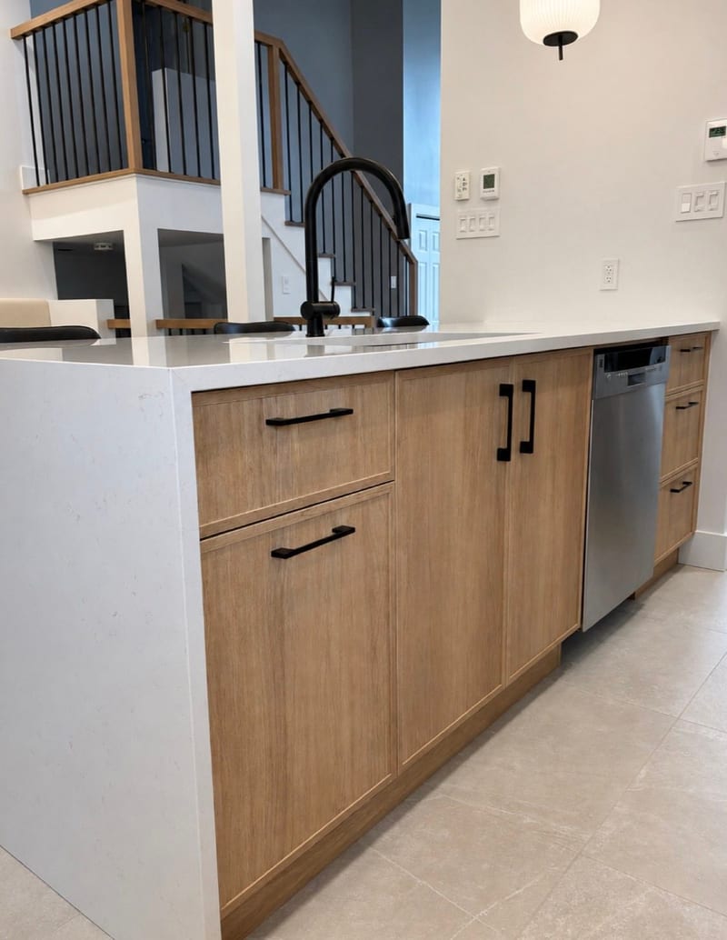 La Rayonnante — Kitchen