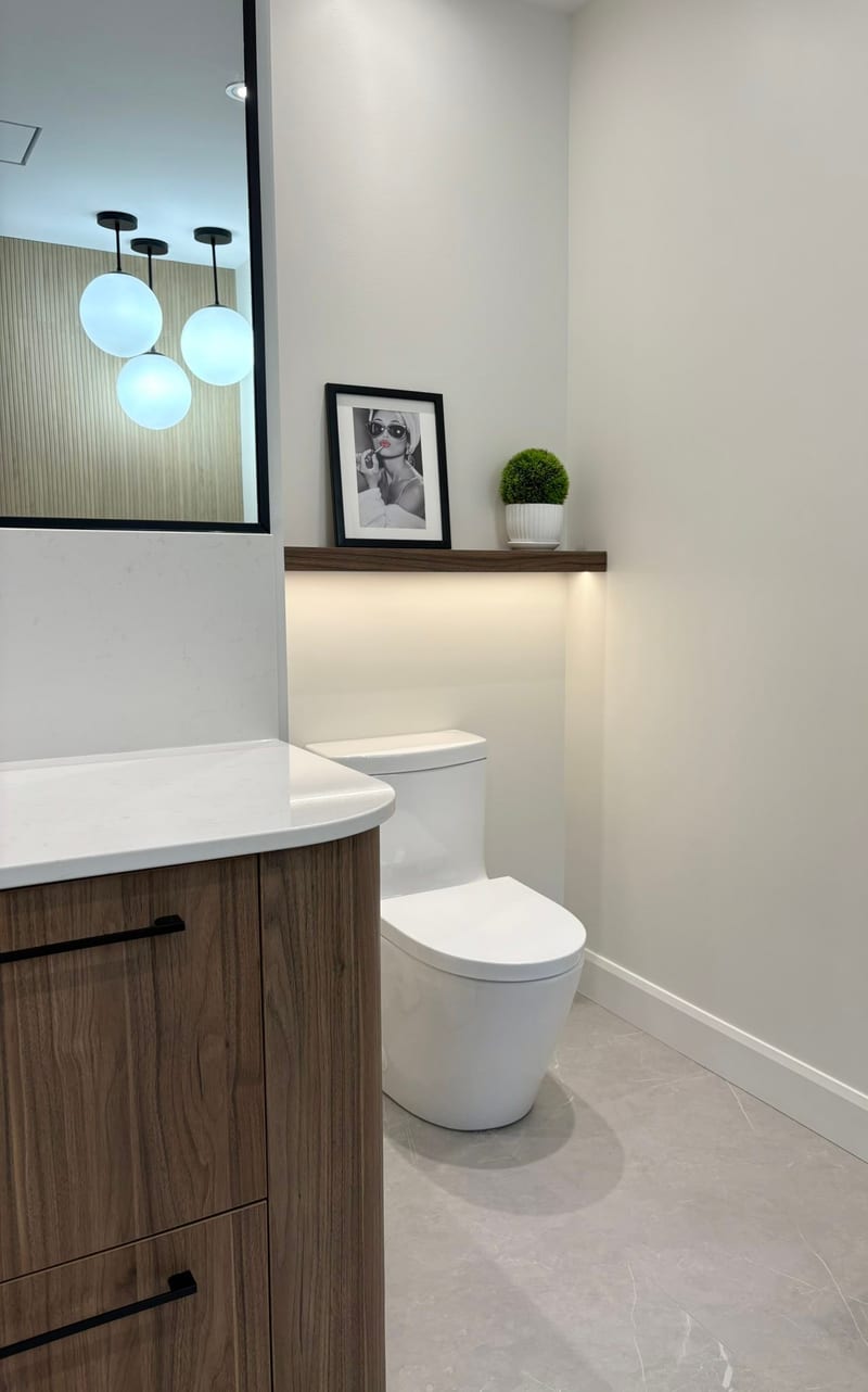 La Sculpturale — Baño