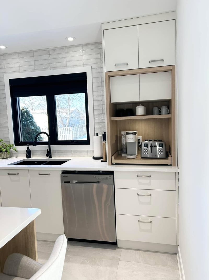 L'Éclaircie — Kitchen